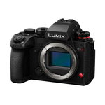 Panasonic LUMIX S1II + S Pro 24-105mm f/4 Macro OIS