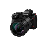 LUMIX S1II + S Pro 24-105mm f/4 Macro OIS