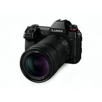 Panasonic LUMIX S 70-300mm F4.5-5.6 MACRO O.I.S.