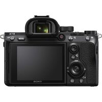 Sony A7 MKIII + FE 28-70mm OSS