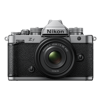 Nikon Z f Silver + 40mm SE