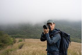 Sony Alpha 7 V (ILCE-7M5) Full-Frame Mirrorless Camera with 33MP, AI Autofocus and 4K 120p Video **PRE-ORDER NOW**