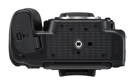 Nikon D780