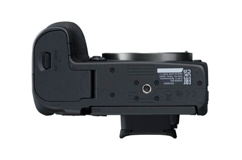 Canon EOS R7 + RF-S 18-150mm IS STM