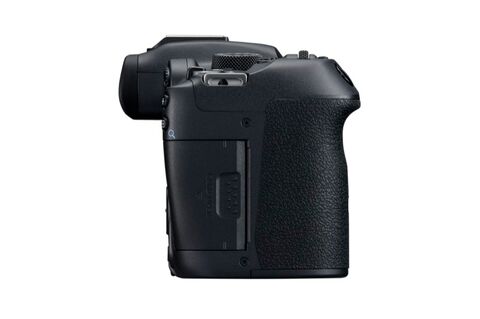 Canon EOS R7 + RF-S 18-150mm IS STM