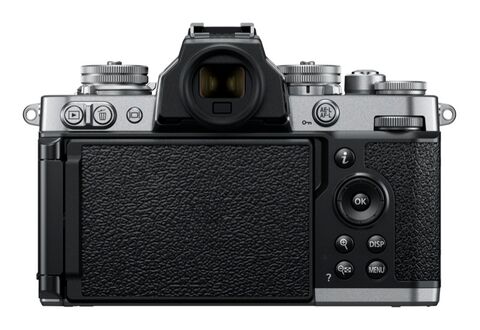 Nikon Z fc + Z 28mm f/2.8 SE