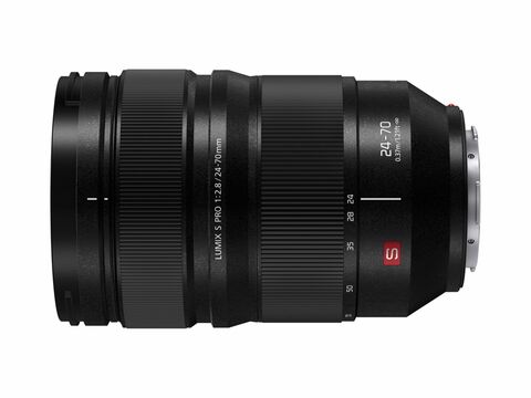 Panasonic LUMIX S PRO 24-70mm F2.8