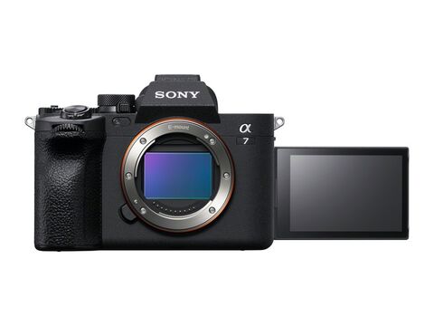 Sony Alpha 7 IV + FE 24-105mm F4