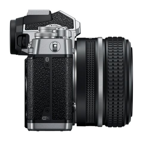 Nikon Z 28mm f/2.8 SE