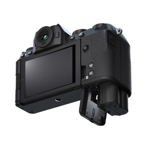 Fujifilm X-S20 + XC 15-45mm F3.5-5.6 OIS PZ