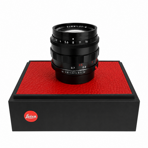 Leica Summilux-M 50mm f/1.4 ASPH., Glossy Black